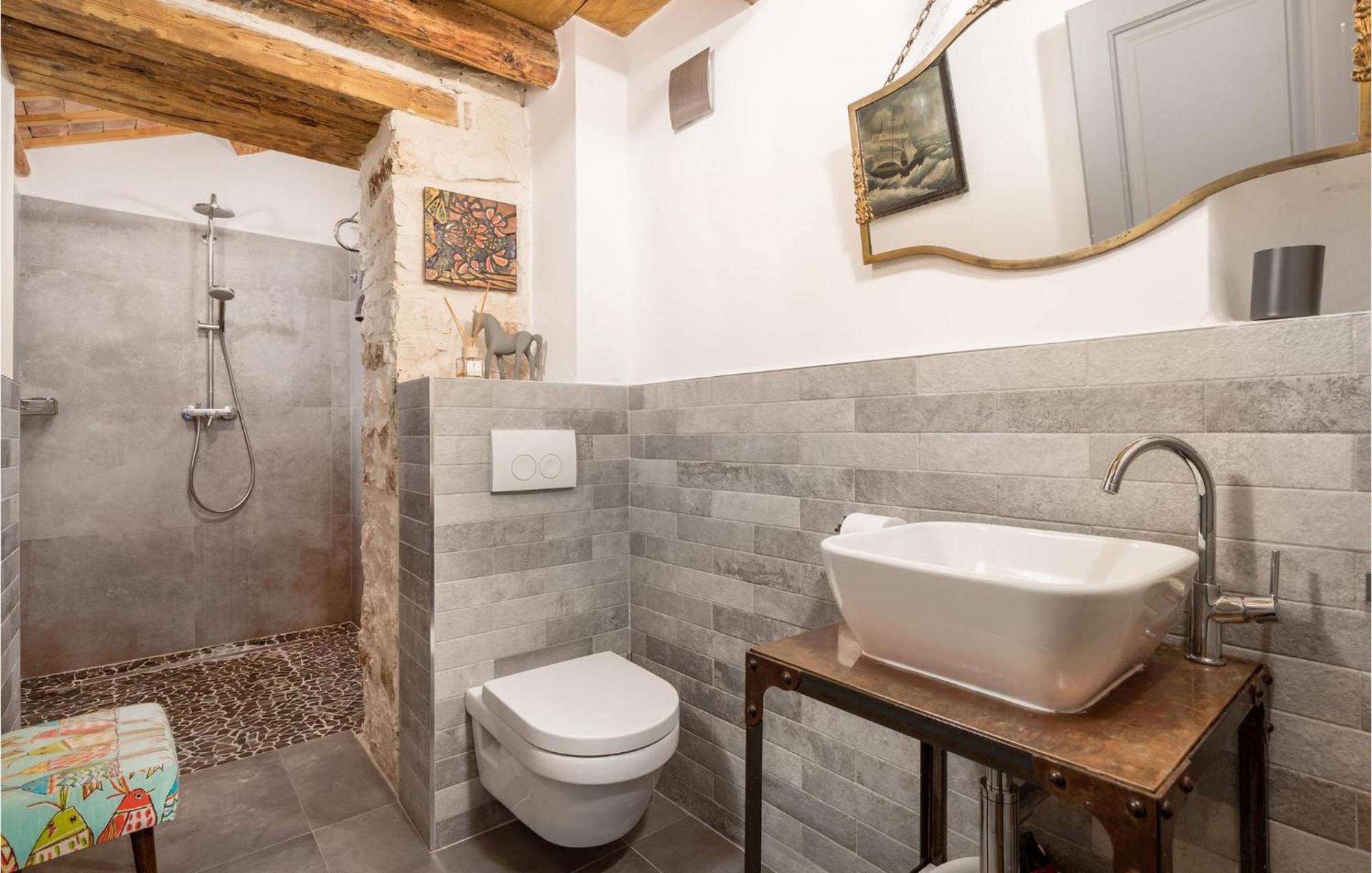 Amazing Home In Foli With Kitchen Екстер'єр фото